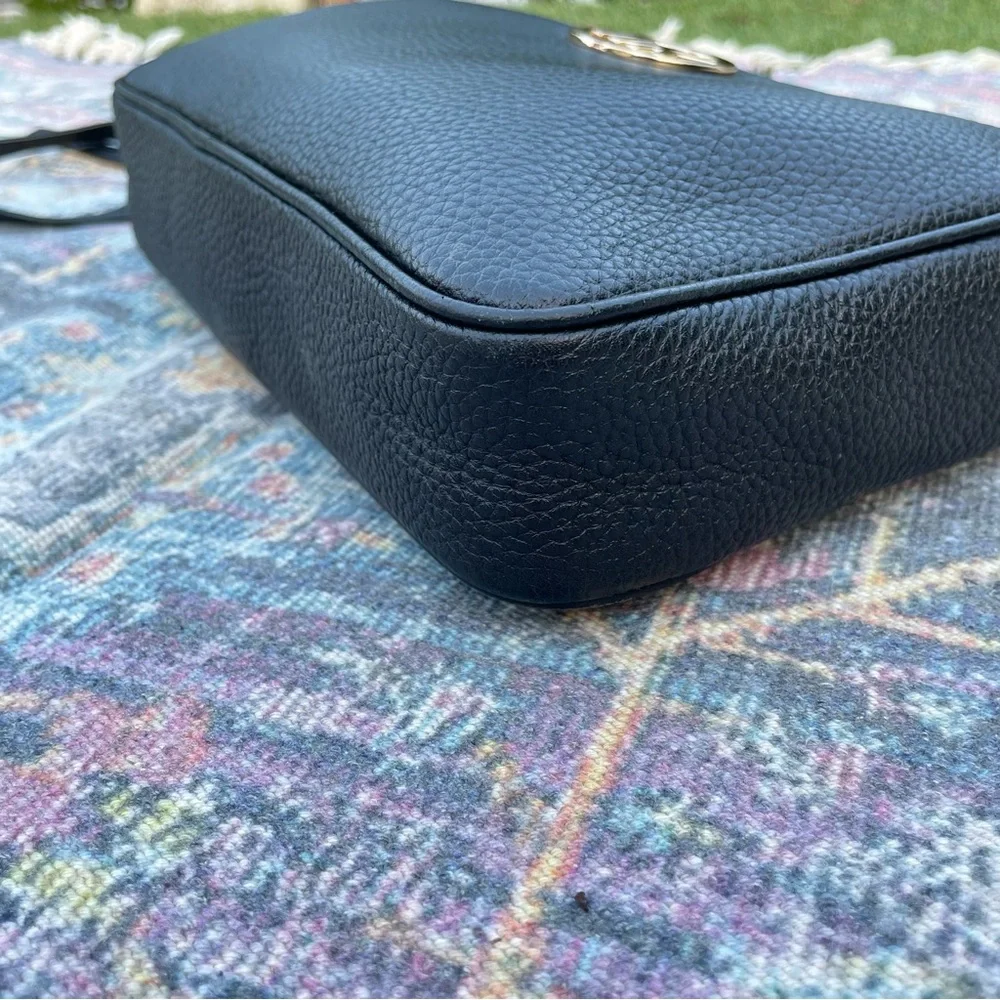 Michael Kors MK crossbody black chain purse - Picture 2 of 13